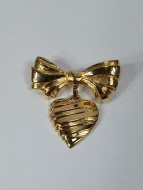 Vintage Avon Gold Bow and Heart Brooch Pin Engraved I Love You Mother